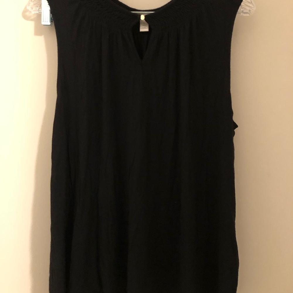 Banana Republic Black Sleeveless Scoop-Neck Blouse